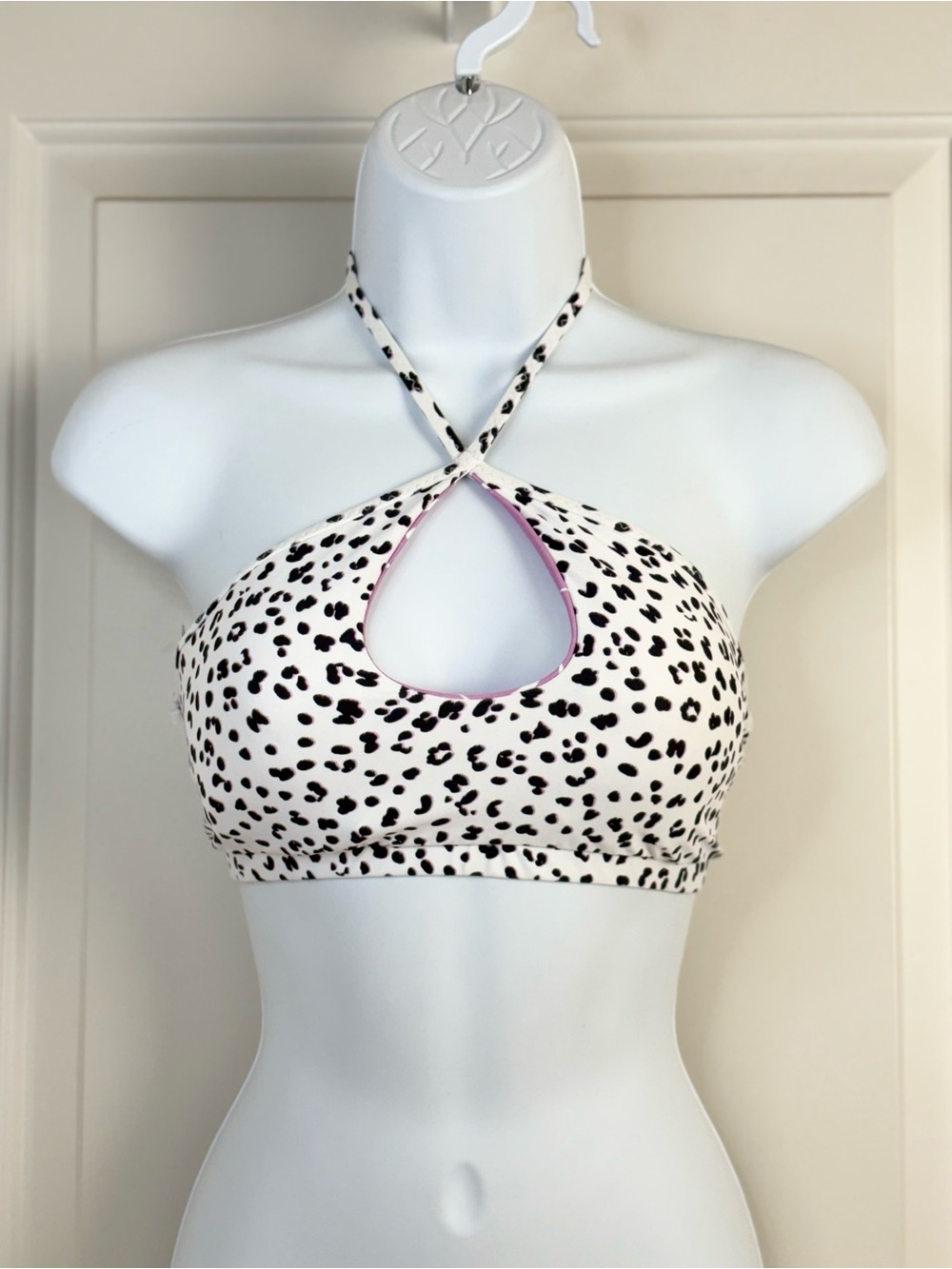 Isabella Rose White & Black Leopard Reversible Bikini Top Sz M